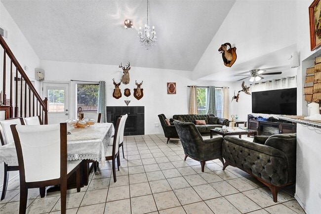 Building Photo - 13523 Pasa Robles Ln