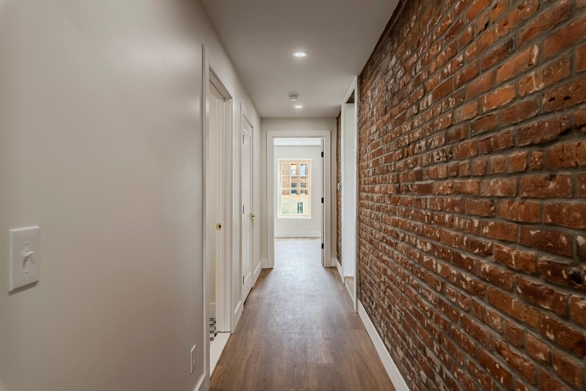 Building Photo - 110 Hotel St