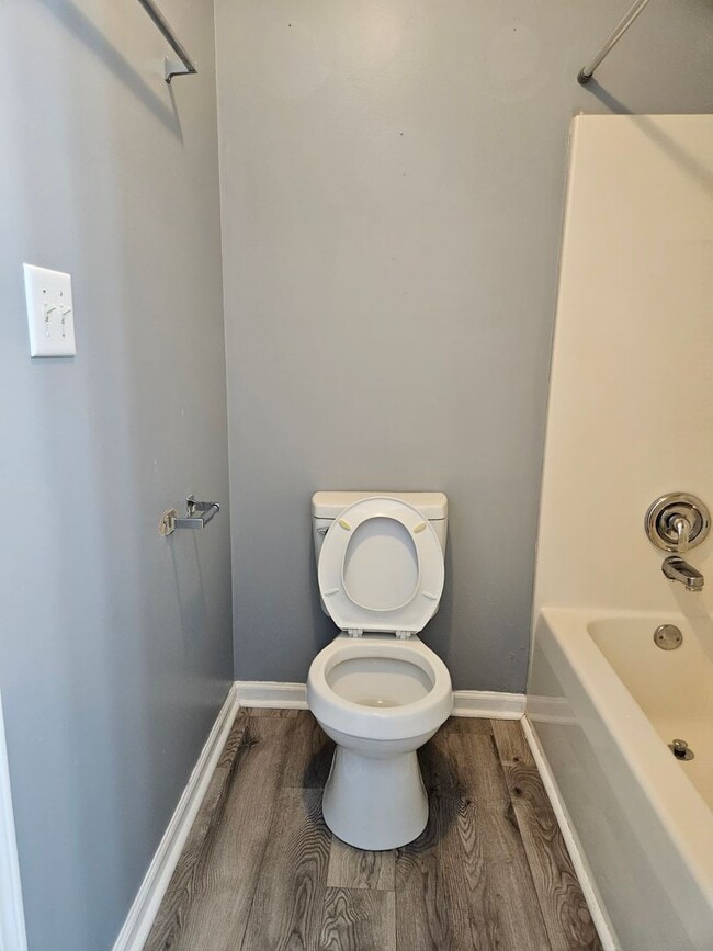 Building Photo - 1257 Parkway Pl