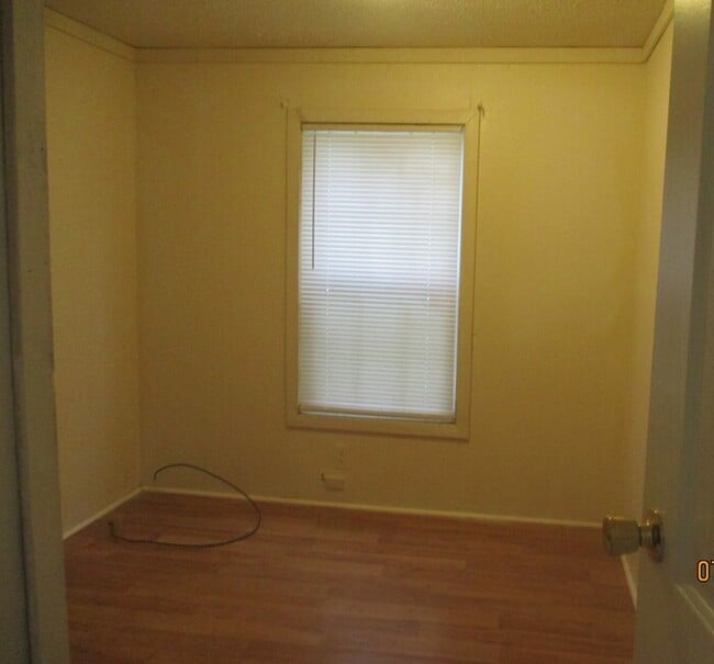 Building Photo - 139 Cypress Ln