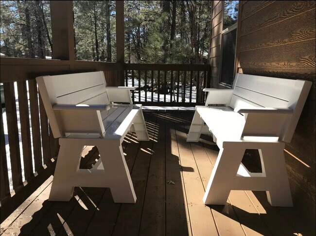 Building Photo - 4192 Bucking Horse Trail