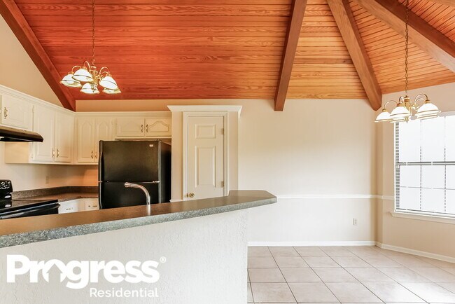 Building Photo - 6690 Autumn Wood Cove