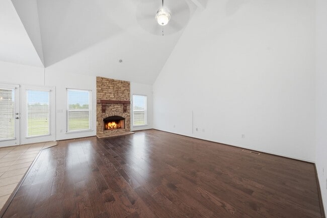 Building Photo - Spacious 5 Bedroom Home In Jenks West School District!