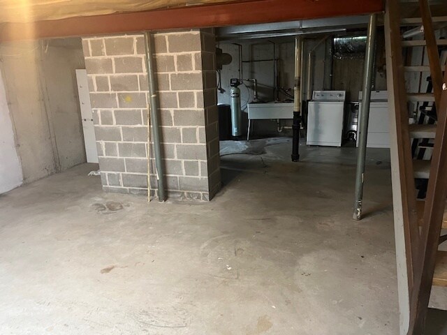 Building Photo - 2527 Valley Forge Dr