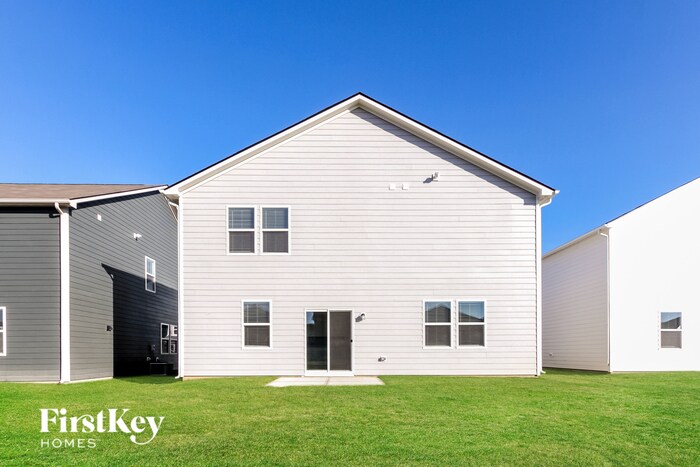 Building Photo - 2323 S Carlota Dr
