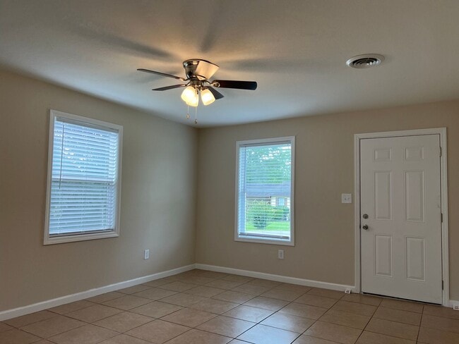 Building Photo - Cedar Grove B