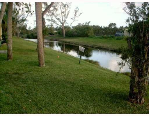 Building Photo - 11458 Royal Palm Blvd