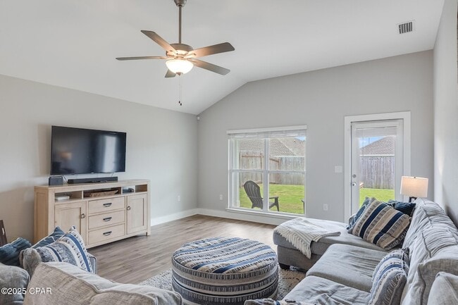 Building Photo - 230 Bayou Bend Ln