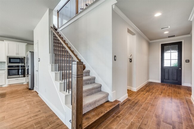 Building Photo - 16380 Moss Haven Ln