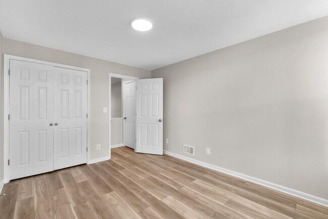 Building Photo - 418 N Collington Ave