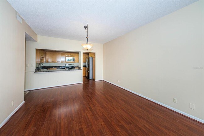 Building Photo - 8 Belleview Blvd