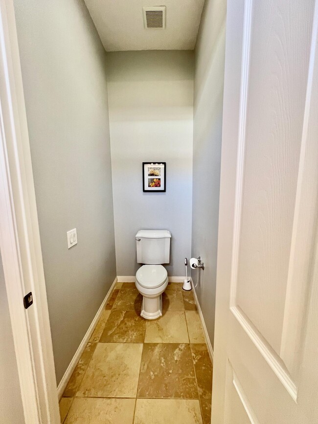 Building Photo - 40759 Calle Guapo