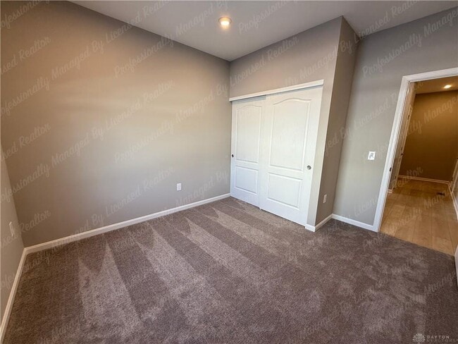 Building Photo - 141 Kenneth Hamilton Way