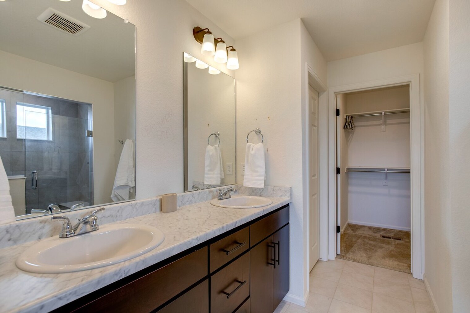 Building Photo - 3998 N Rivera Ct