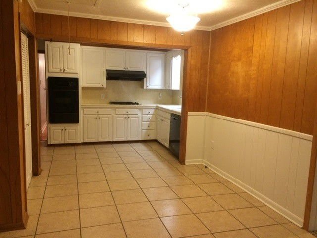 Building Photo - 106 Clark St