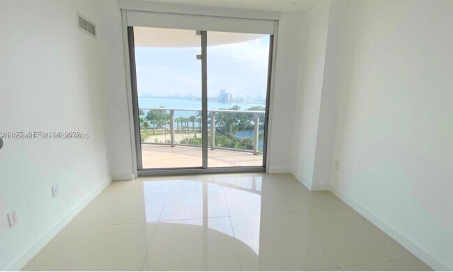 Building Photo - 488 NE 18th St