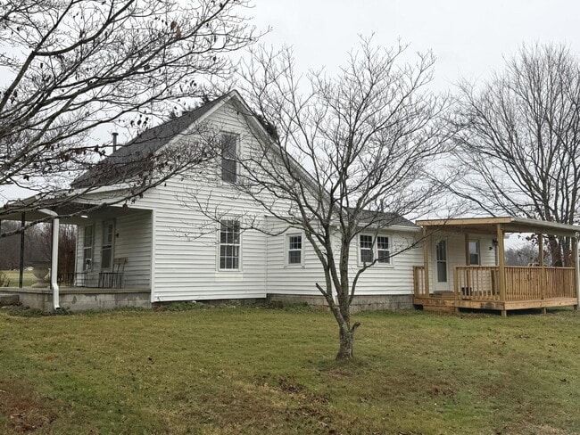 Building Photo - 5024 Albright Rd