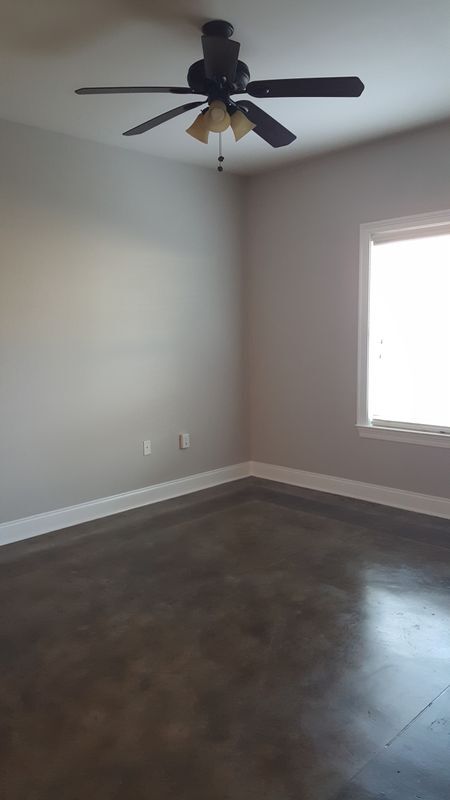 Building Photo - 12384 Village Maison Dr