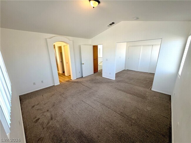 Building Photo - 846 Zinnia Cir