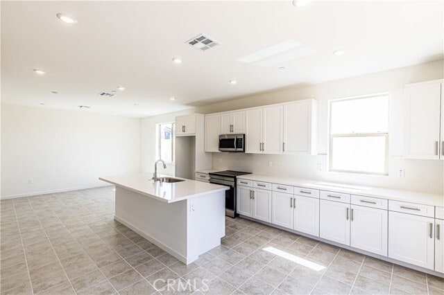 Building Photo - 3472 Emerald Dr