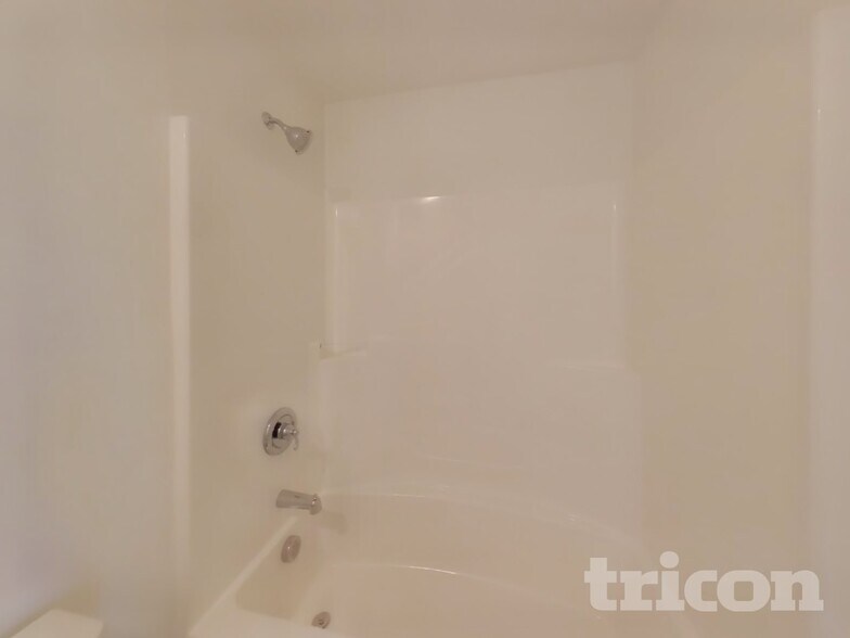 Building Photo - 11904 Moorfield Ln