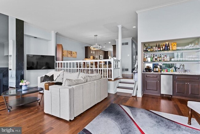 Building Photo - 543 Bridgeview Dr