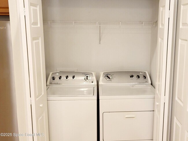 Building Photo - 460 Bismarck Way