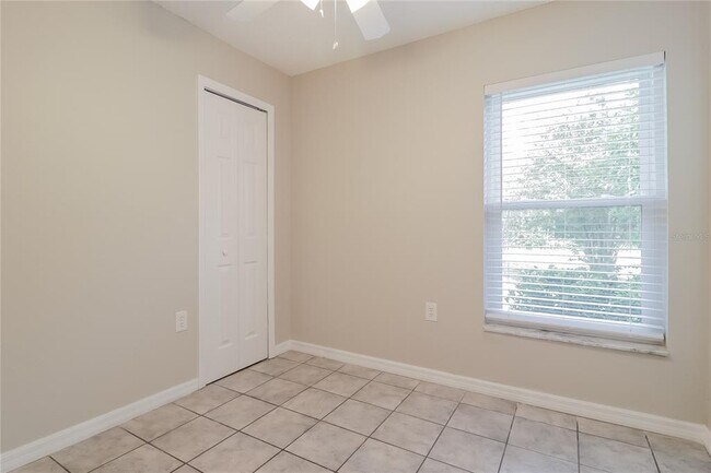 Building Photo - 1510 Bavon Dr