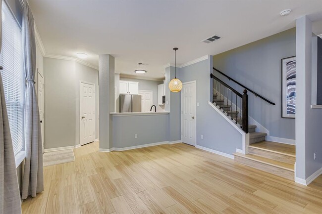 Building Photo - 8518 Cahill Dr