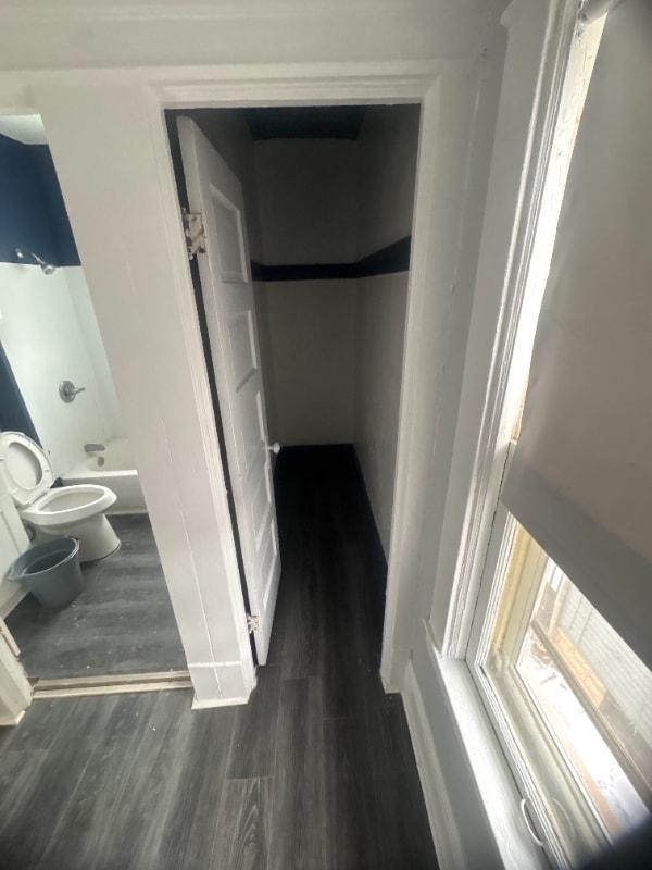 Building Photo - 3412 E 110th St