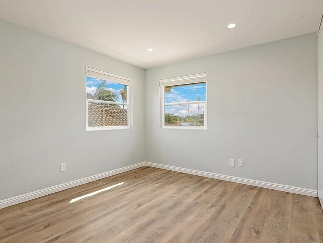 Building Photo - 1920 Avenida Joaquin