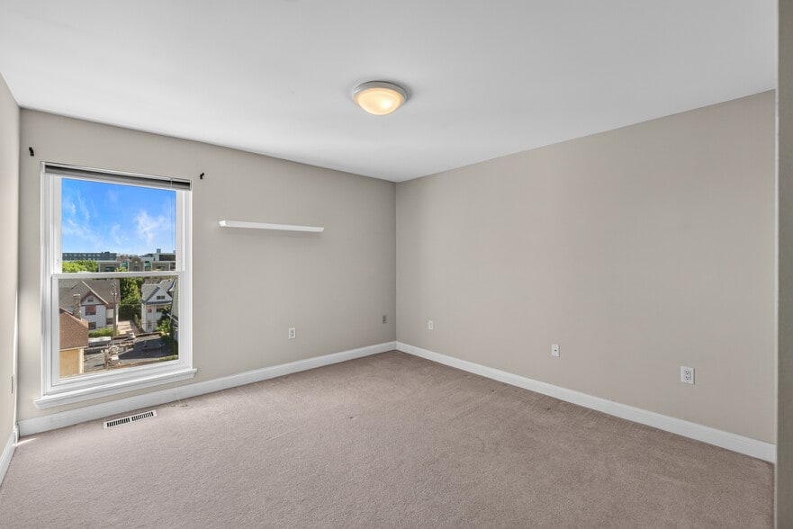 Second Bedroom - 1920 N Farwell Ave