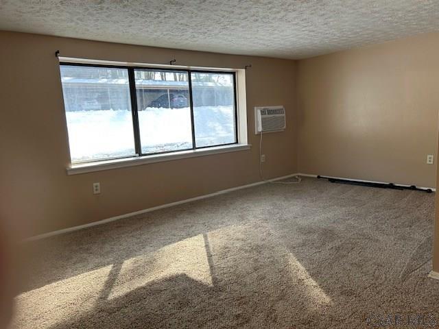 Building Photo - 545 Goucher St