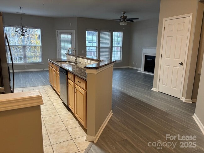 Building Photo - 14859 Santa Lucia Dr