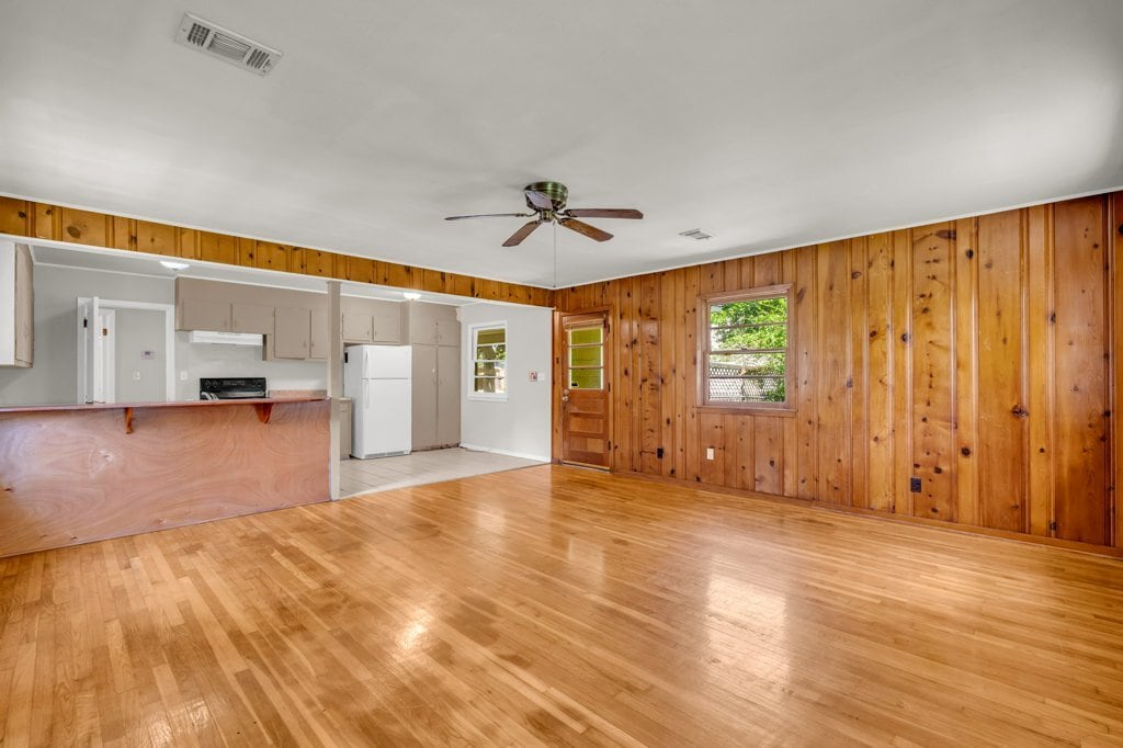 Building Photo - 706 Cypress St