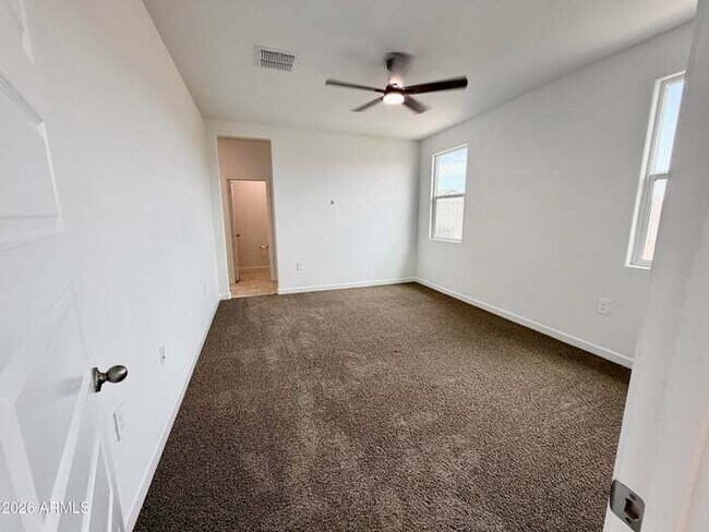 Building Photo - Beautiful 3-bedroom, 2-bath home in Entrada Del Oro (Newer DR Horton Home)!