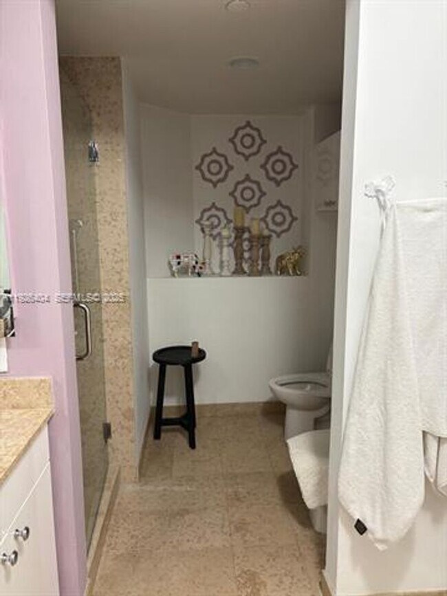 Building Photo - 4779 Collins Ave