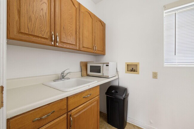 Building Photo - 50180 Vista Montana Rd