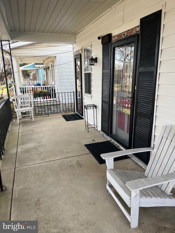 Building Photo - 1808 Griffith St