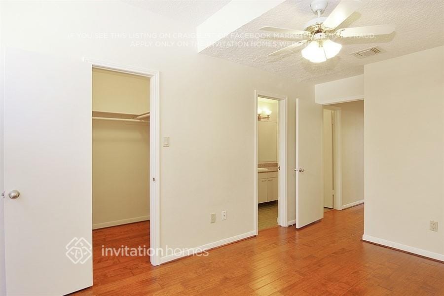 Building Photo - 14635 S Hearthstone Green Dr