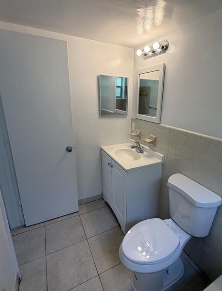Building Photo - 481 Sunshine Dr