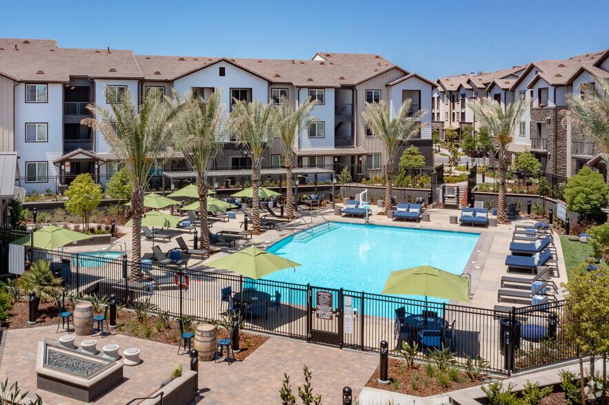 The Vineyards Apartments - 11401-11405 Porter Ranch Dr Porter Ranch CA ...