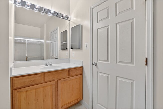 Building Photo - 4138 Fountainside Ln