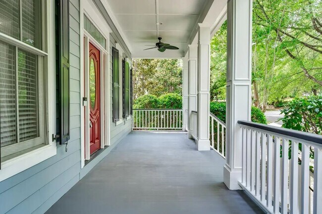Building Photo - Beautiful home in Lake Carolina Harborside with Fully Equipped Private Apartment