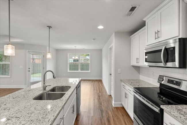 Building Photo - 6027 Thorntons Way Cir NW