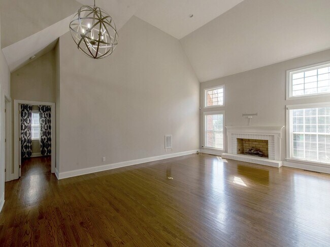 Building Photo - Take a look at this stunning Cotswold dream home.