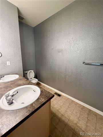 Building Photo - 9404 Ashbury Cir