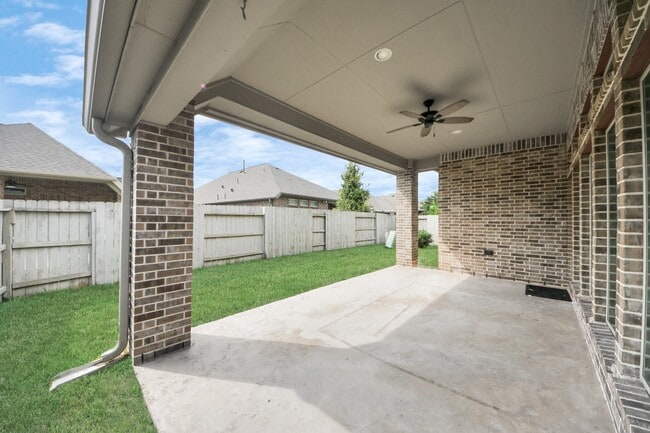 Building Photo - 4412 Mesquite Terrace Dr