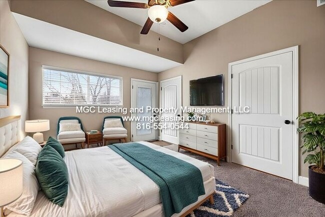 Building Photo - Timber Trails Townhome in Raymore - Receive a $750 Rent Credit - Ask how!