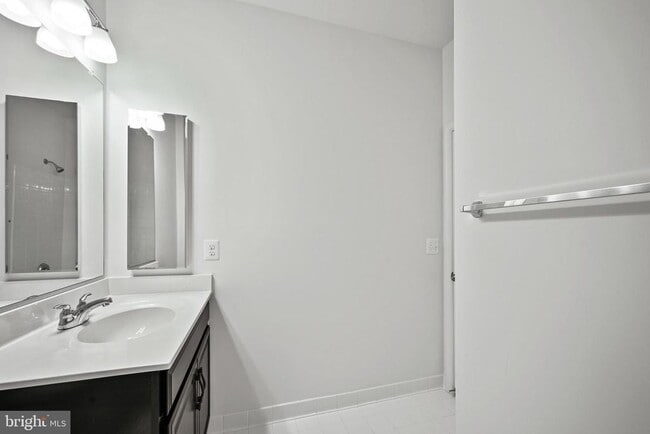 Building Photo - 23493 Adagio Terrace